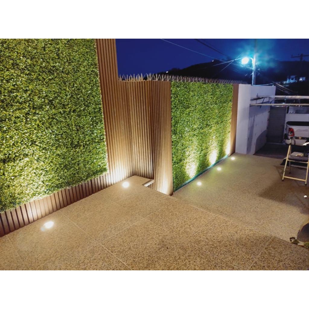 Follaje sintético en Ensenada